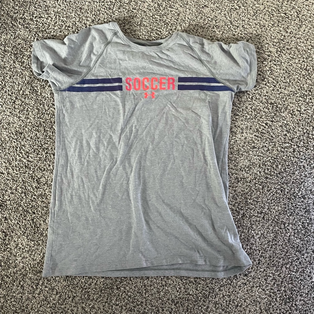 Youth xl soccer under armor t shirt